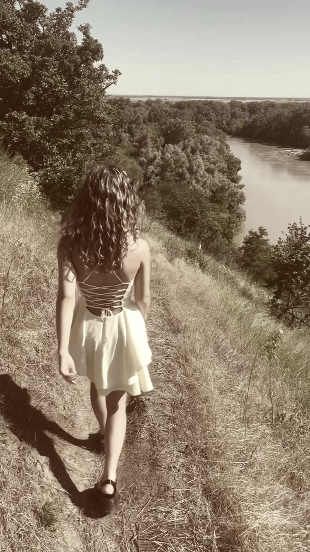 @𝐺𝑟𝑒𝑡𝑎