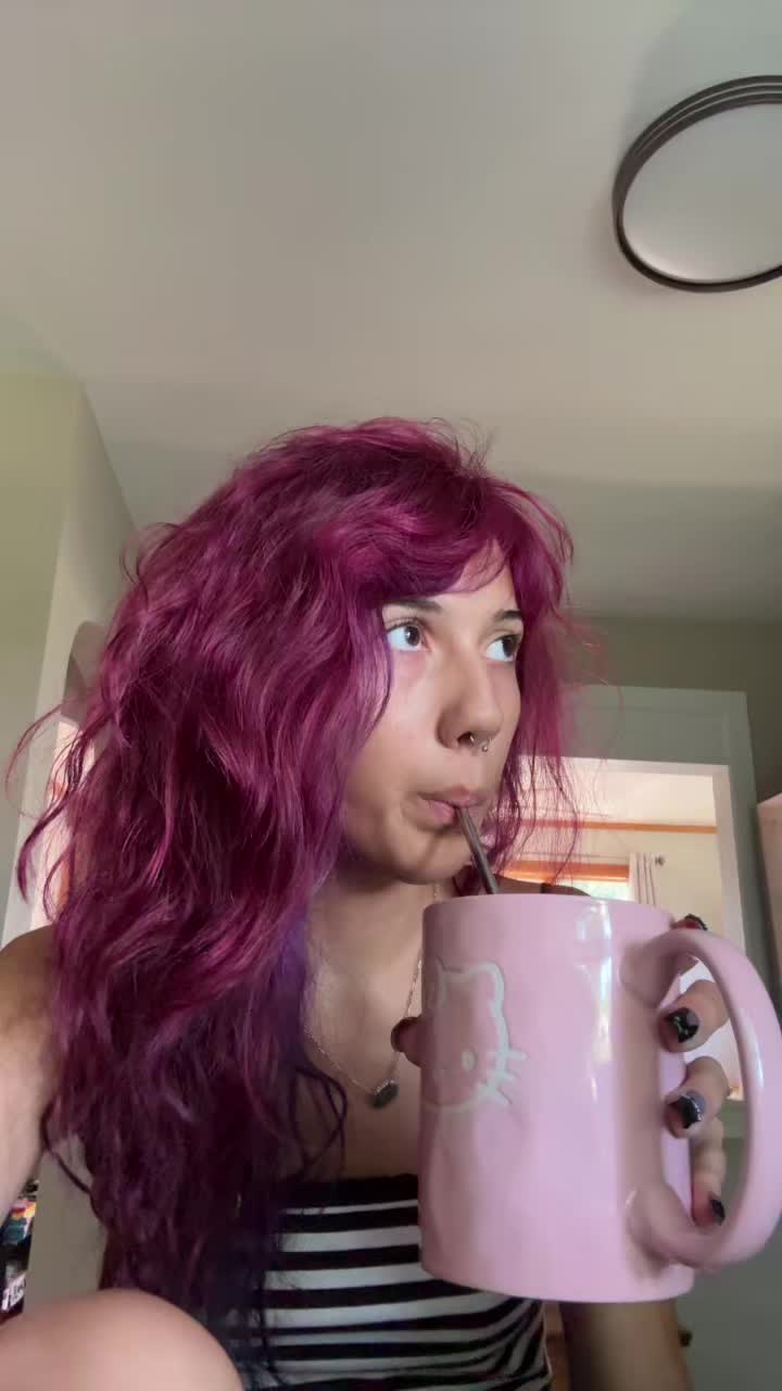 @🧛🏻♀️