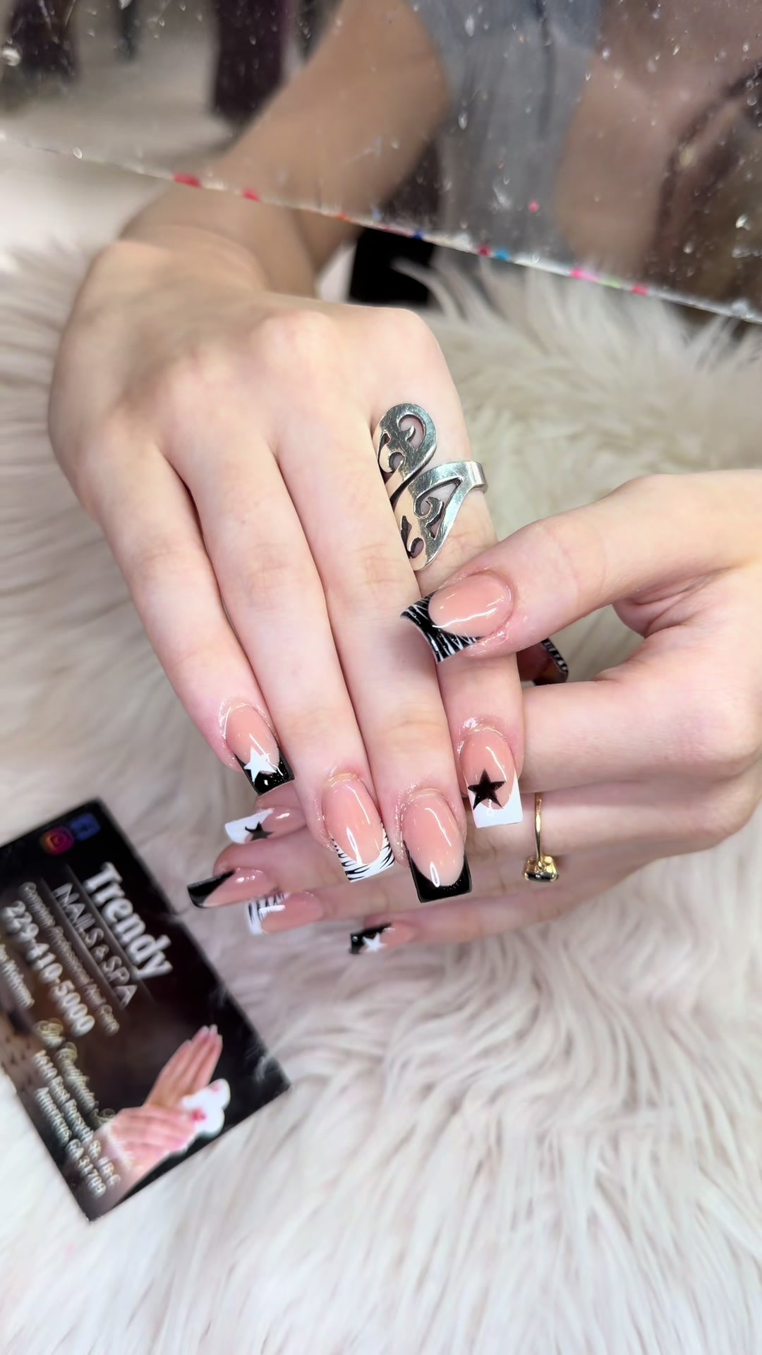 @Trendy Nails & Spa