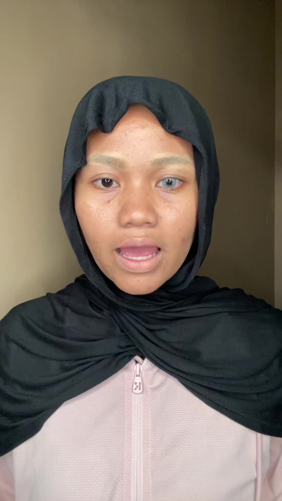 @Selfifitiaandini