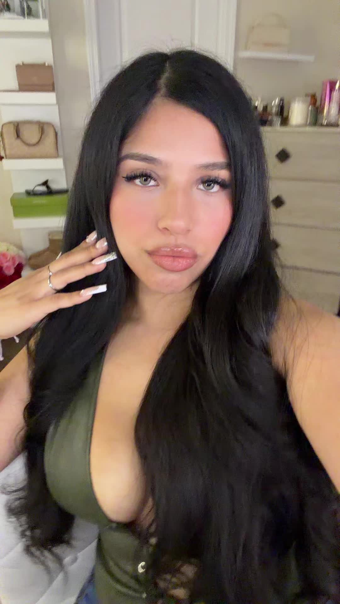 @๐ข๐๐ถ๐ธ๐พโฏ๐๐๐ถ