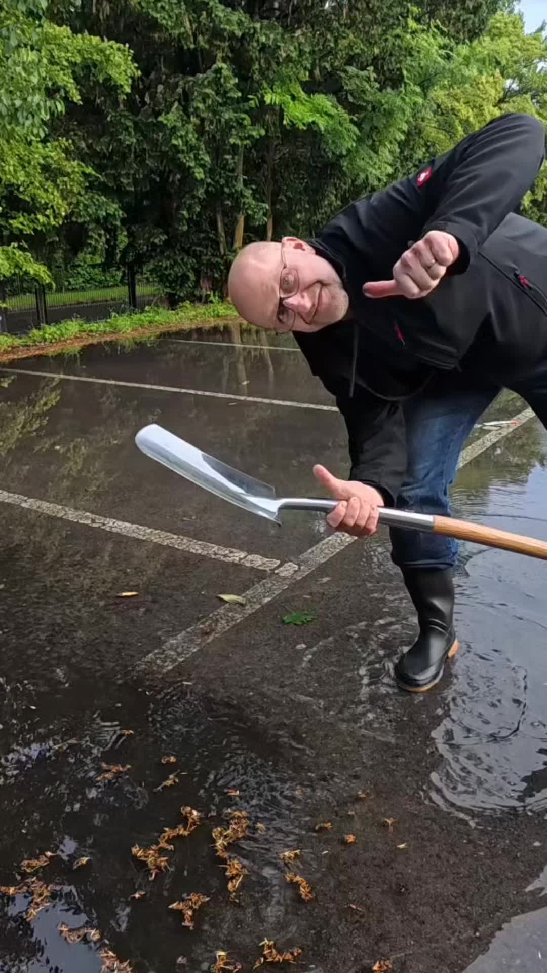 @Satisfying Drains