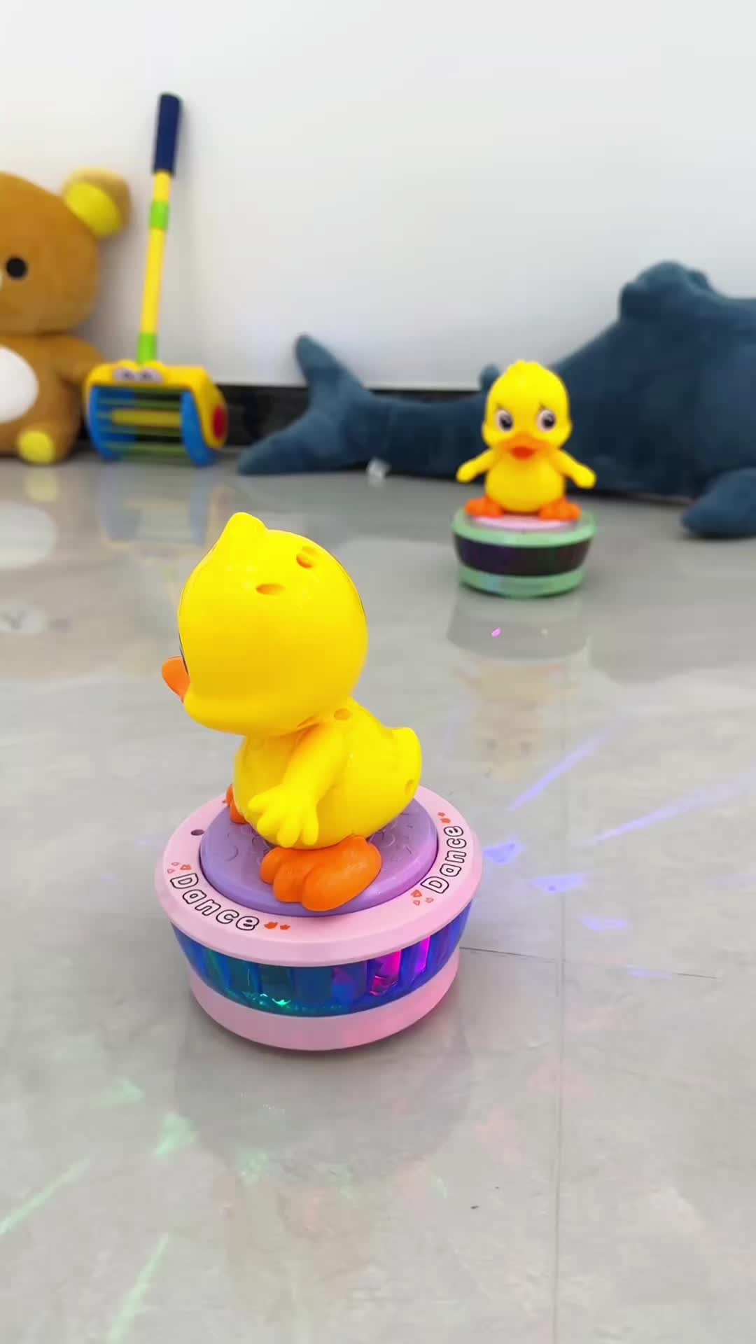 @TinnyDuckTV