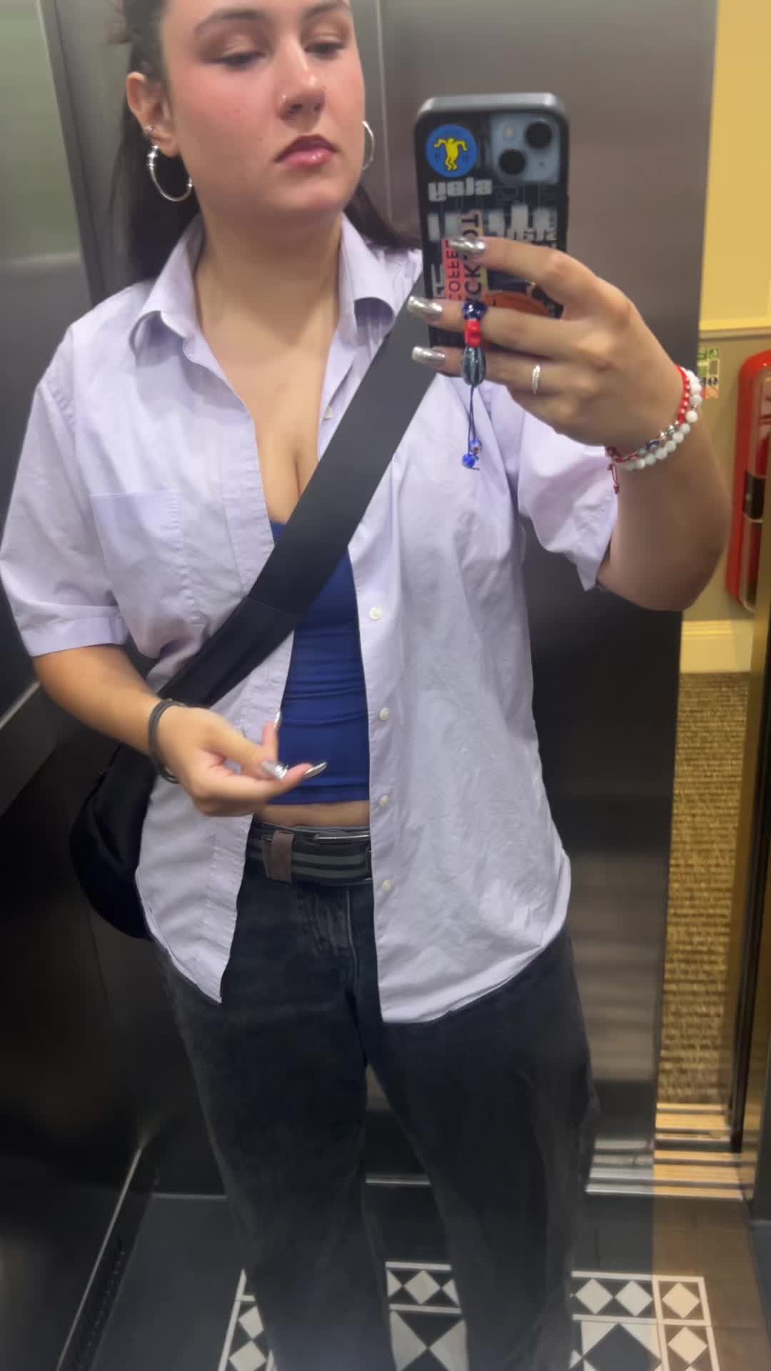 @bella luna
