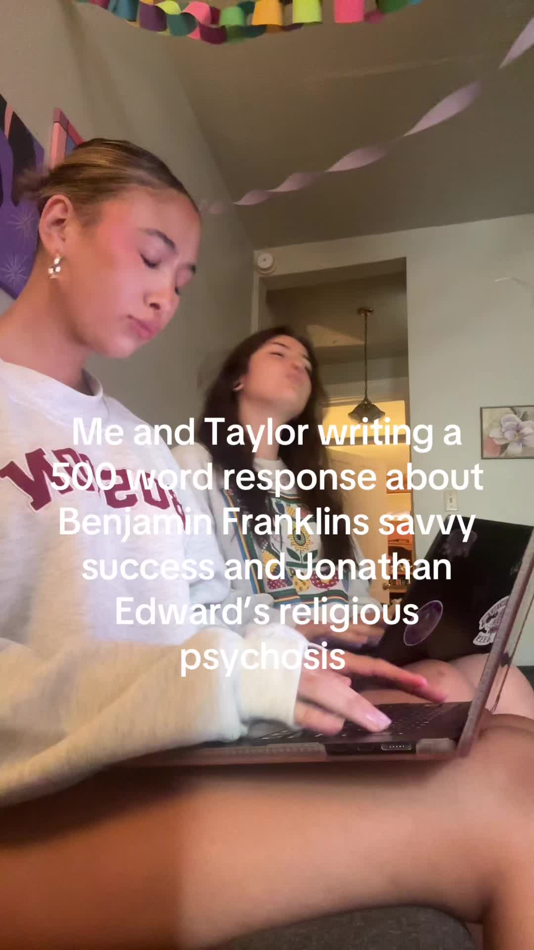 @sophielaynee