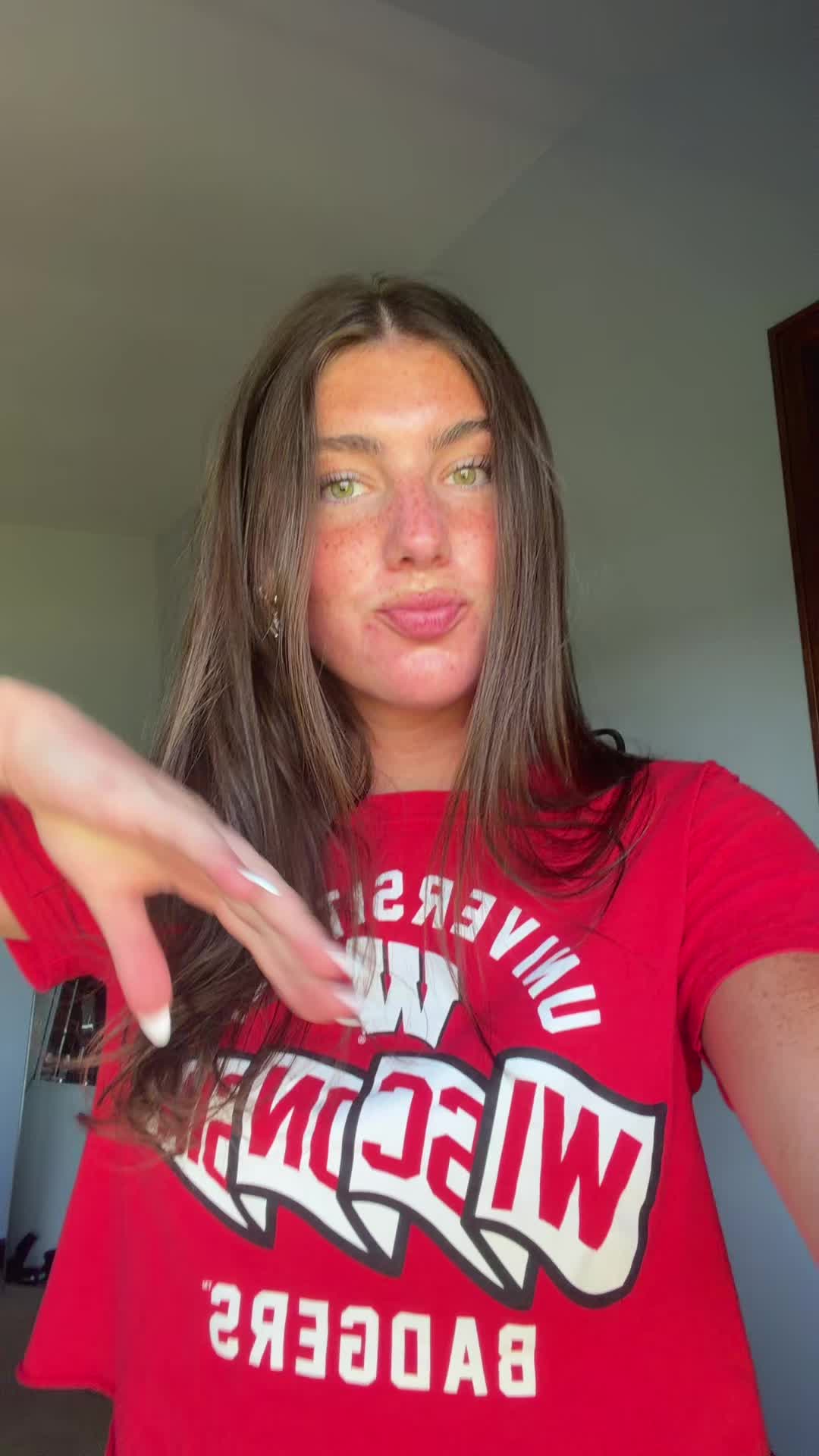 @🫣💝😝💗😊
