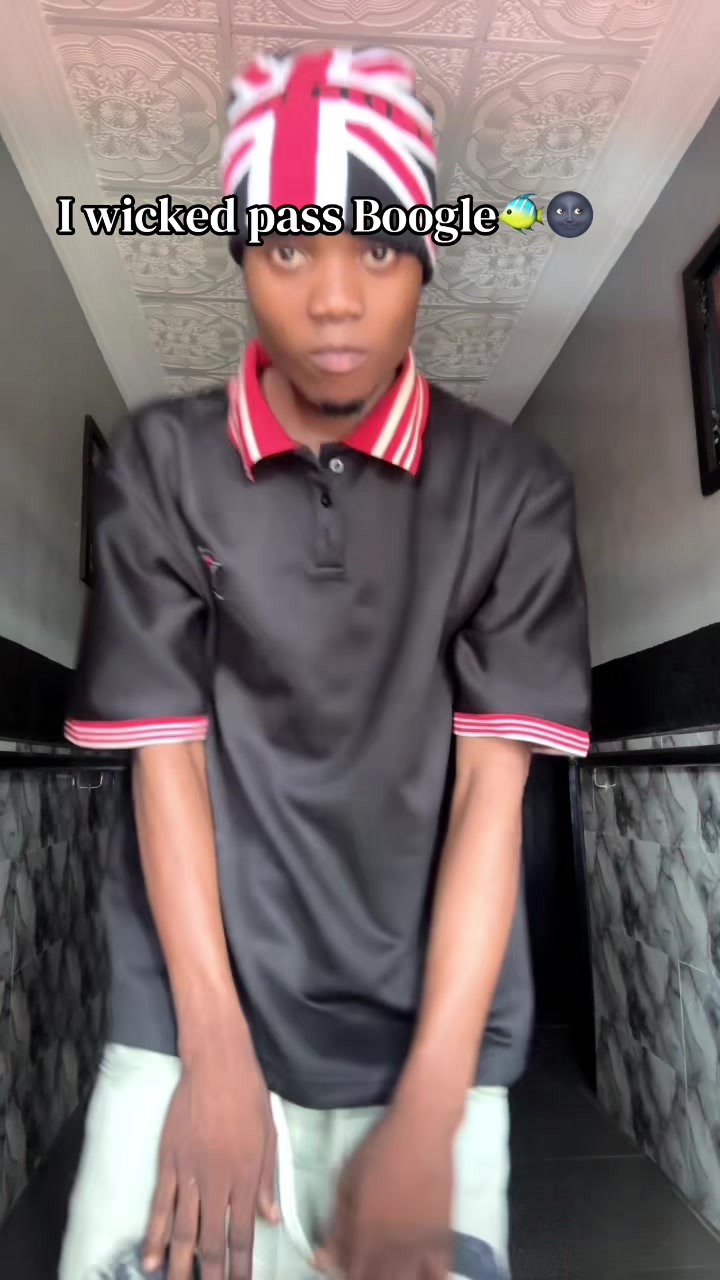@AY☯️🚶