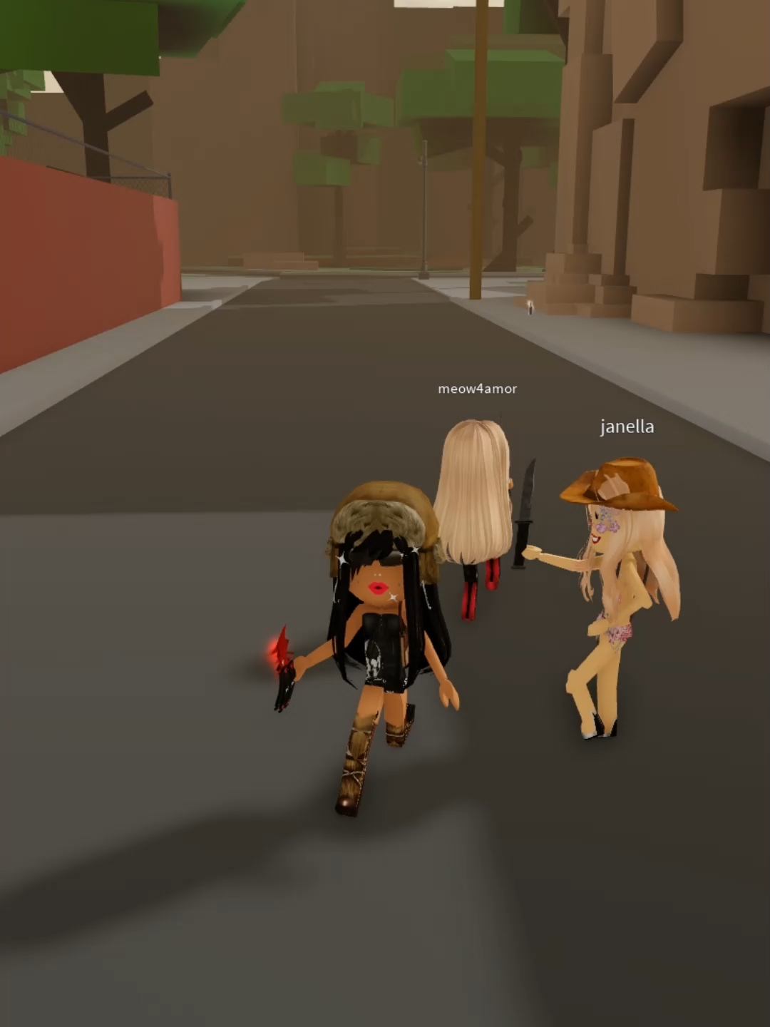 @ICONIC DIVAS