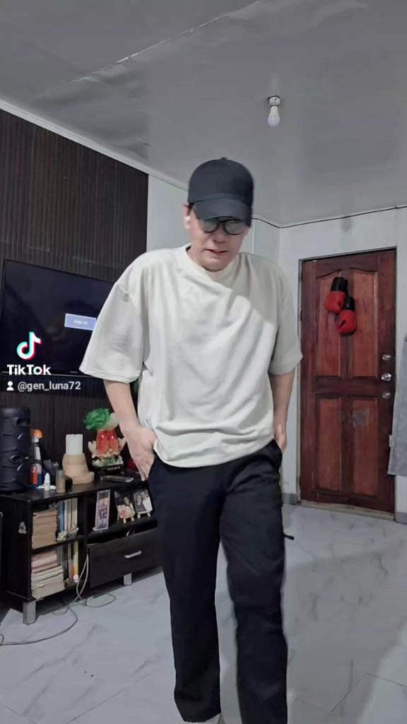 @Luna