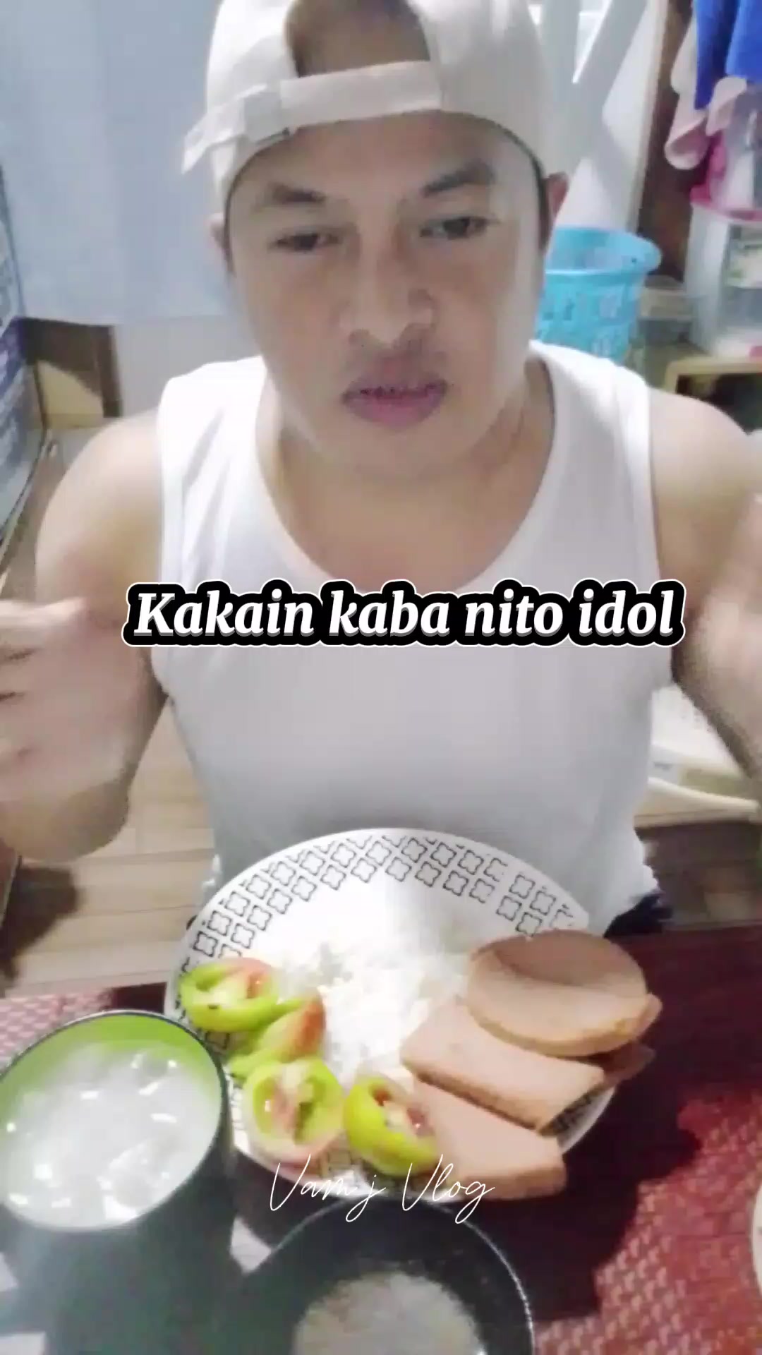 @Vam j