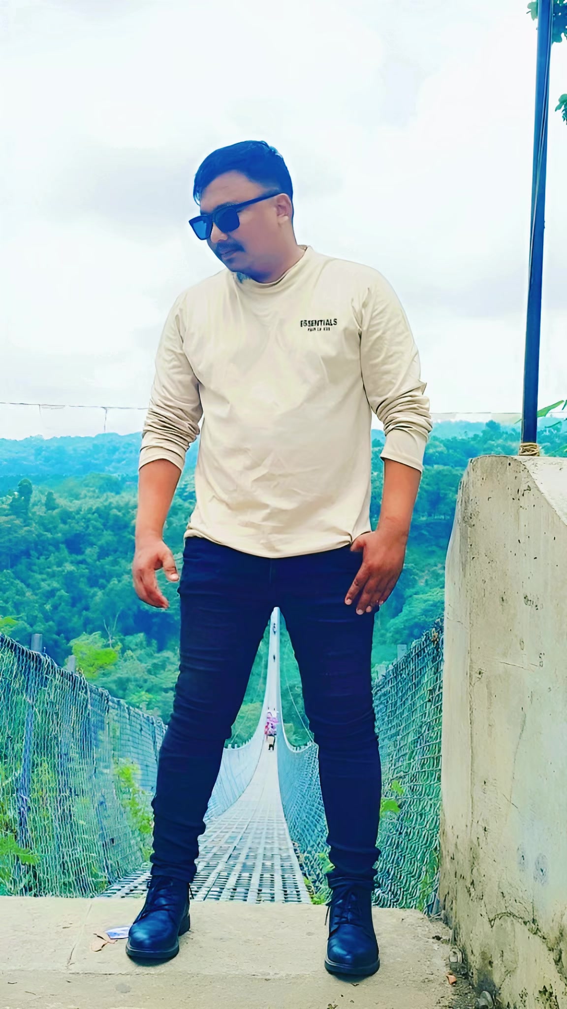 @𝐁𝐢𝐧𝐚𝐲