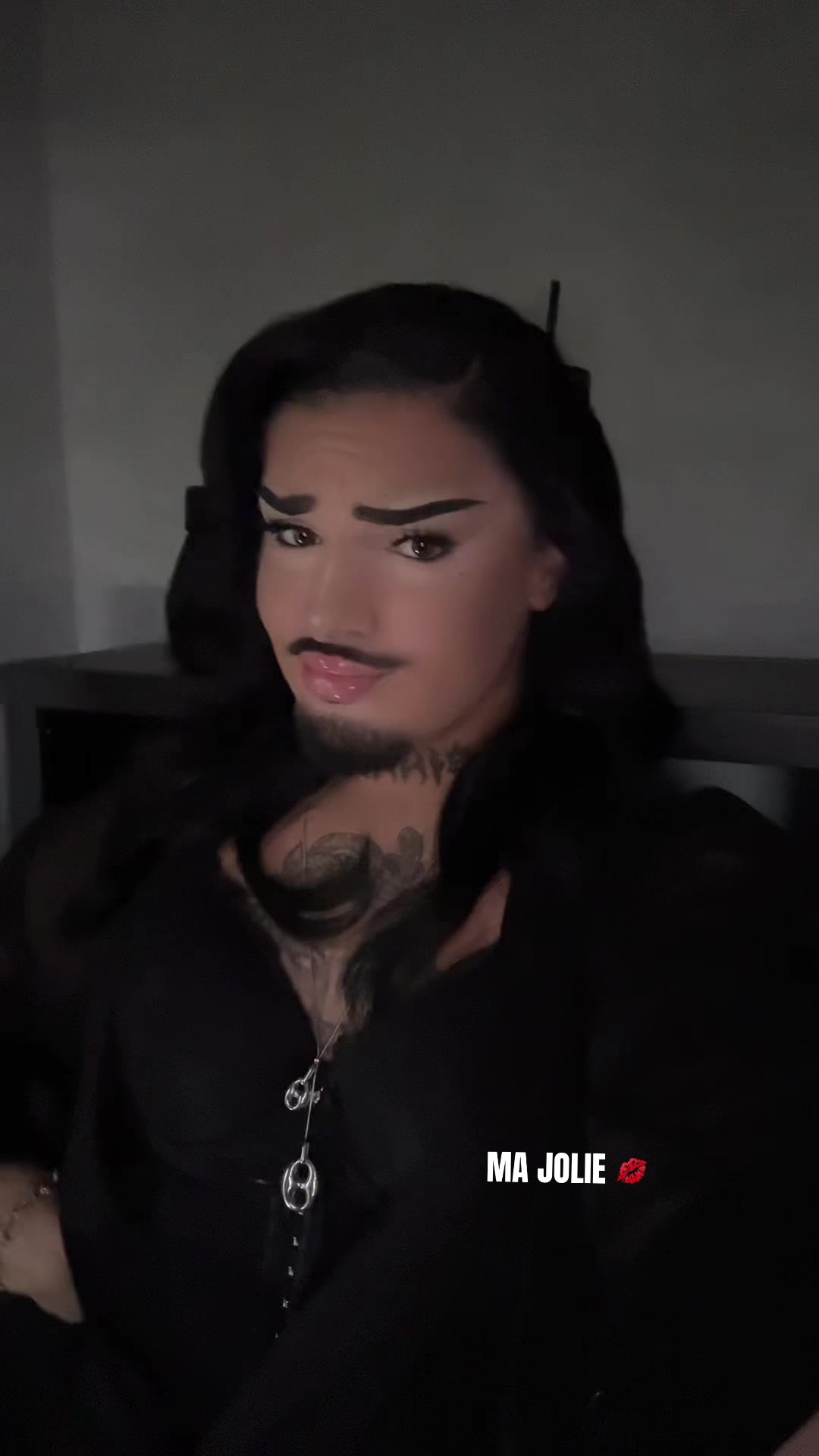 @𝐢𝐜𝐲 𝐠𝐨𝐫𝐠𝐨𝐧
