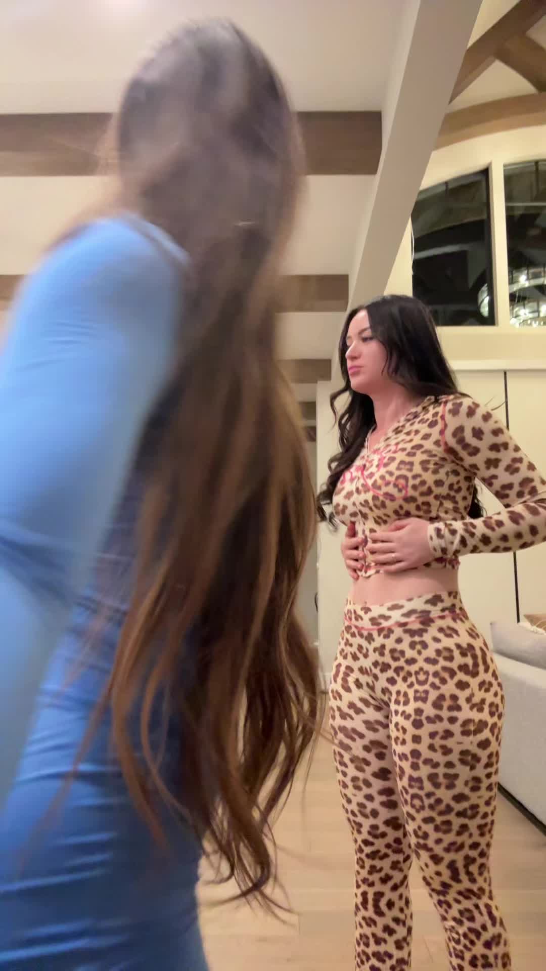 @emb8800
