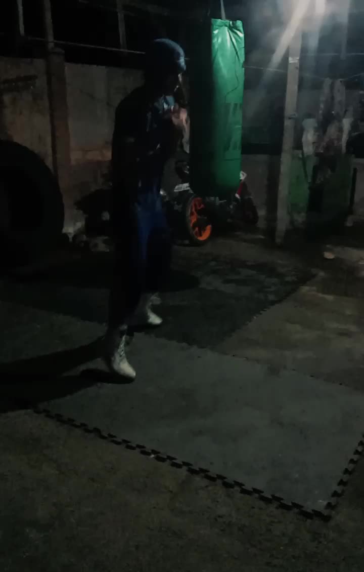 @⚡💥💣