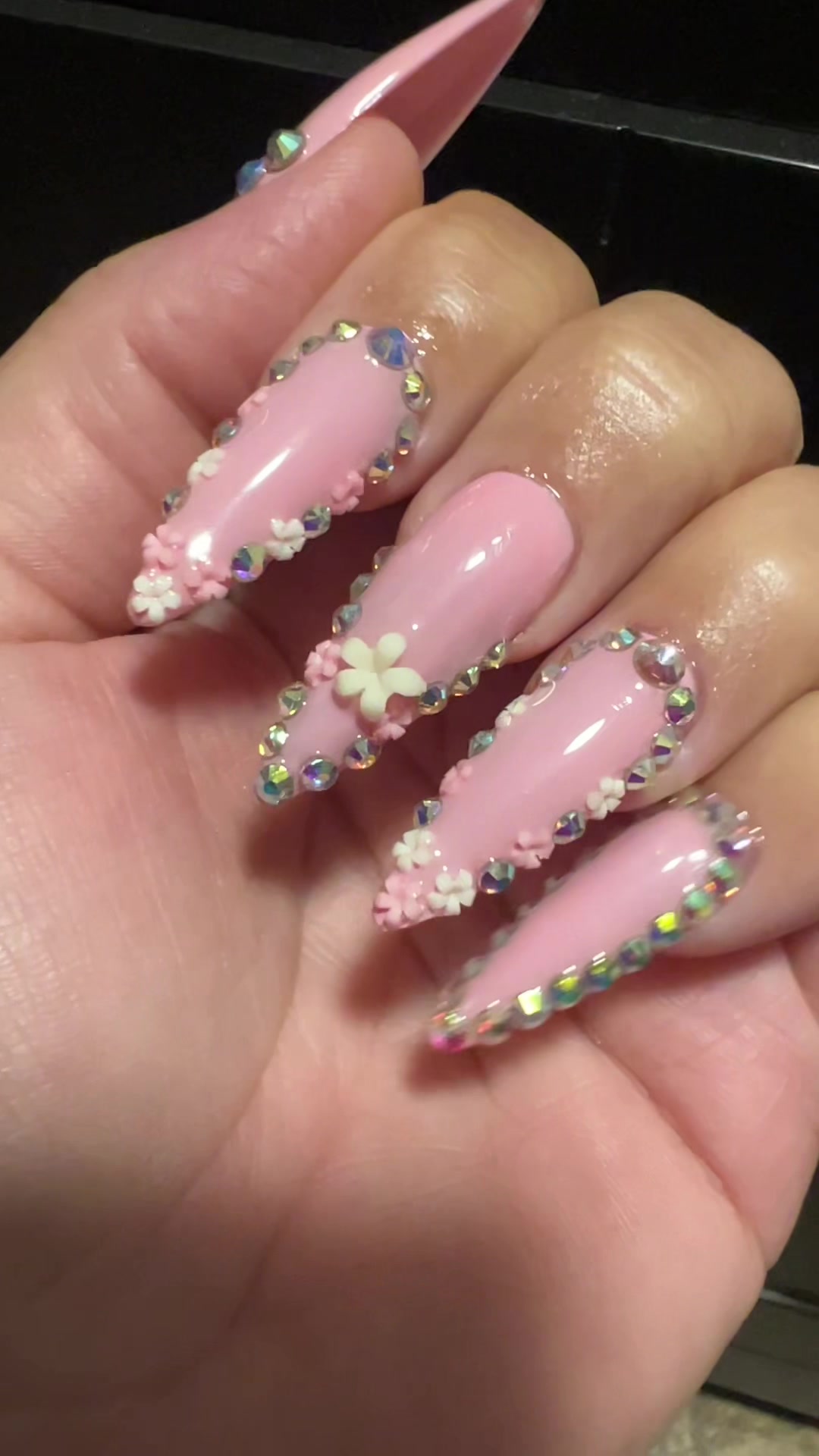 @101Customnailsbeautyhub