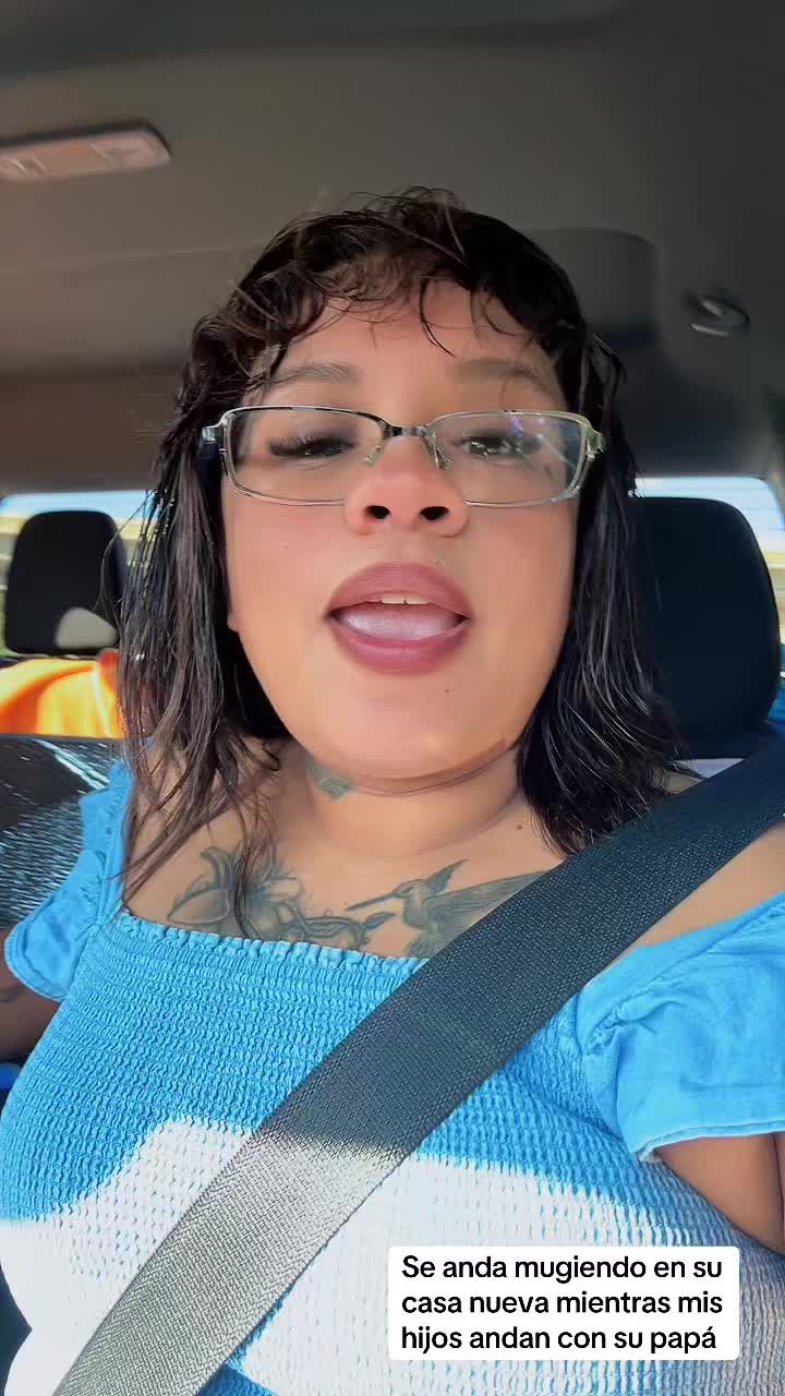 @lalalopez