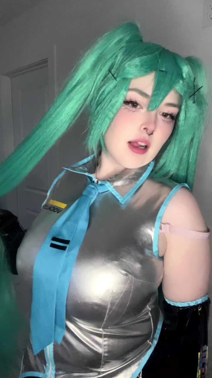 @dollzieee