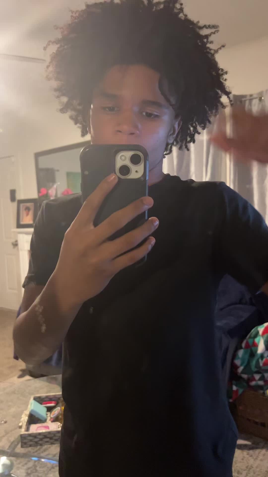 @⃟