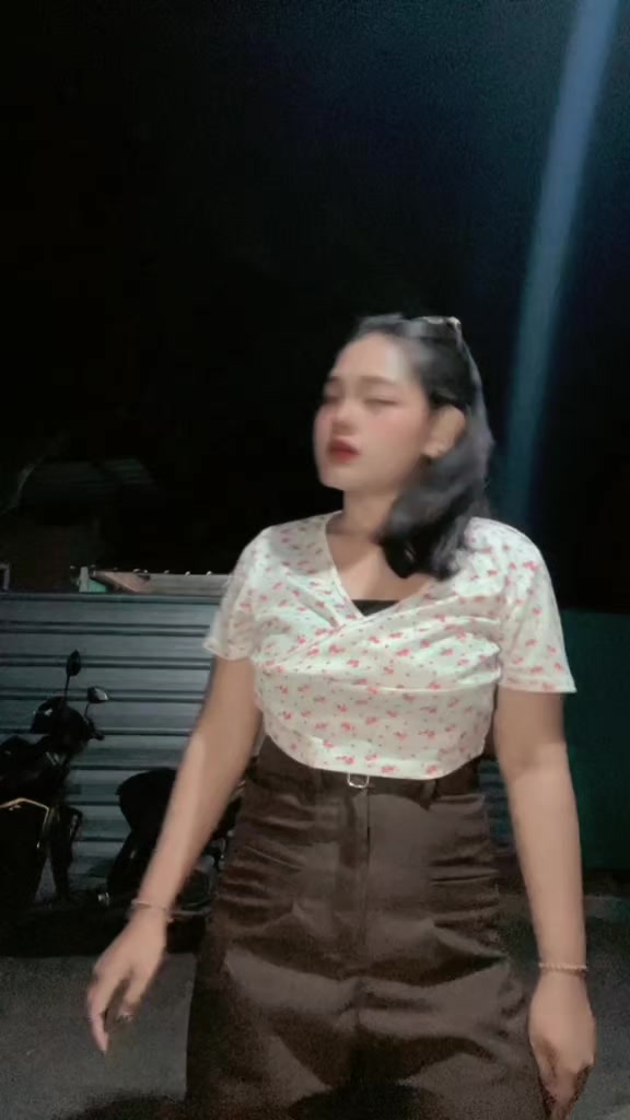 @𝑫𝒆𝒅𝒆 𝑵𝒐𝒗𝒊𝒕𝒂:)🥀🐛
