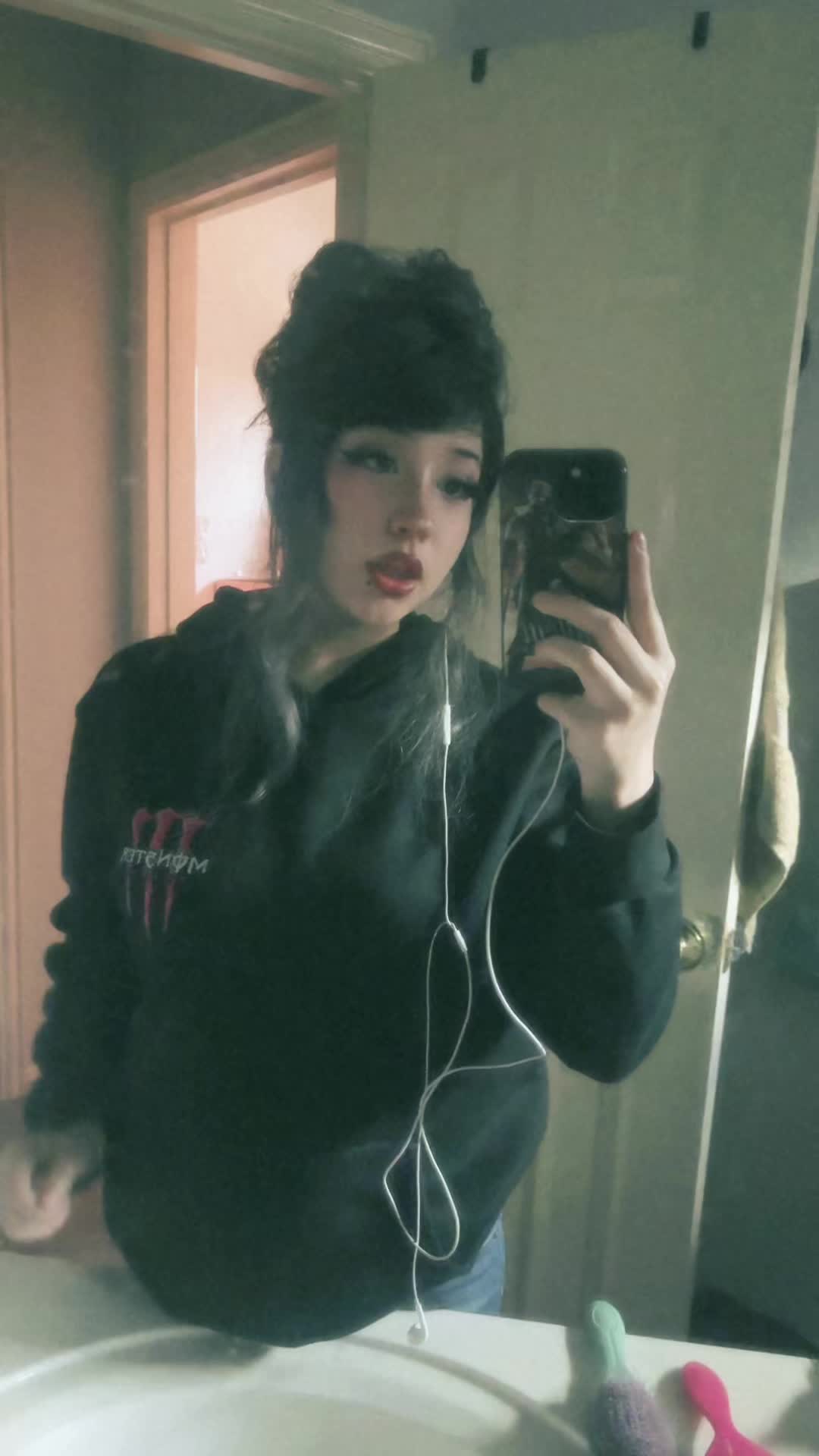 @️~k1tty^•~•^