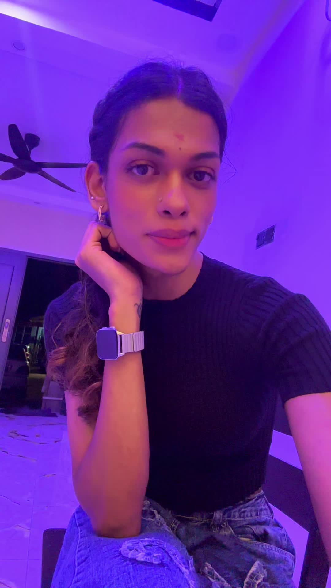 @nishaa🤍👀
