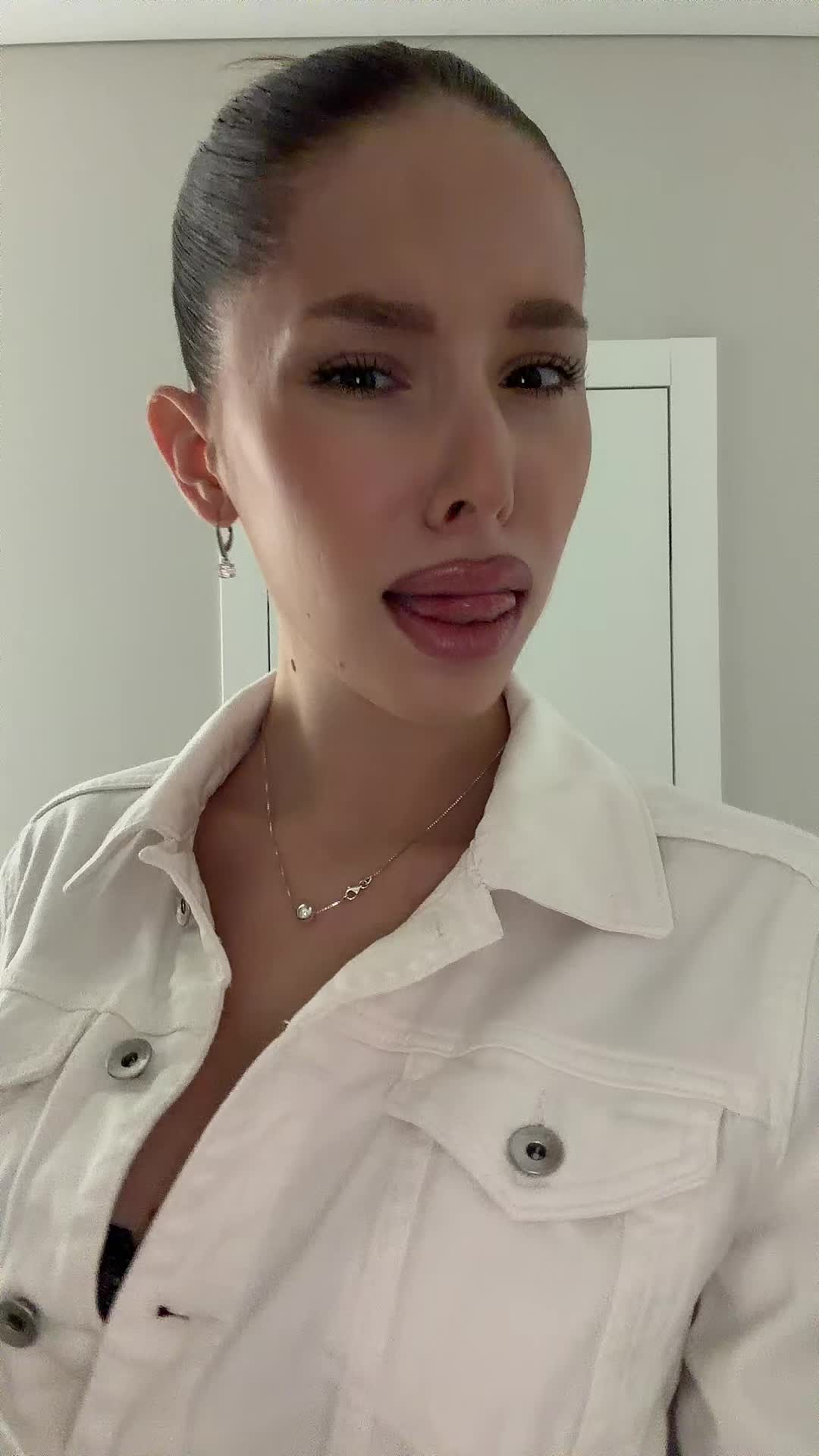 @AWNIILL