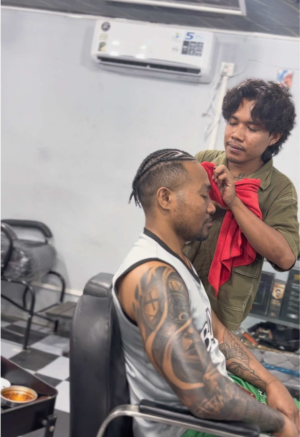 @Puru BarberShop