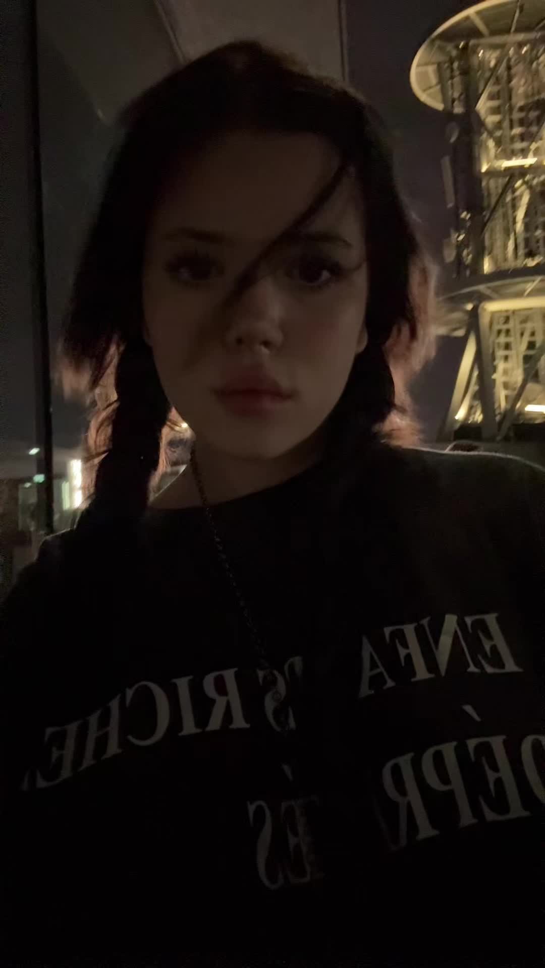 @meļaniia