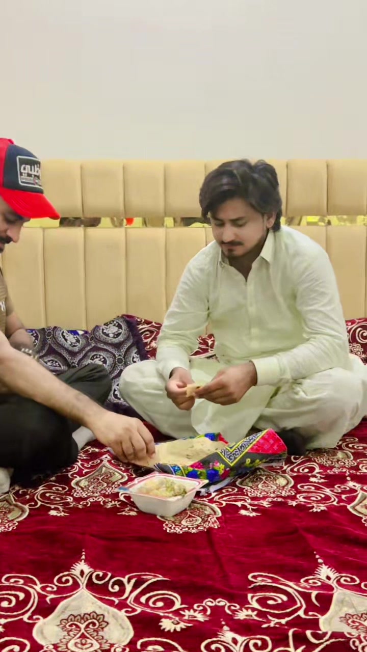 @وقاص روہی والا