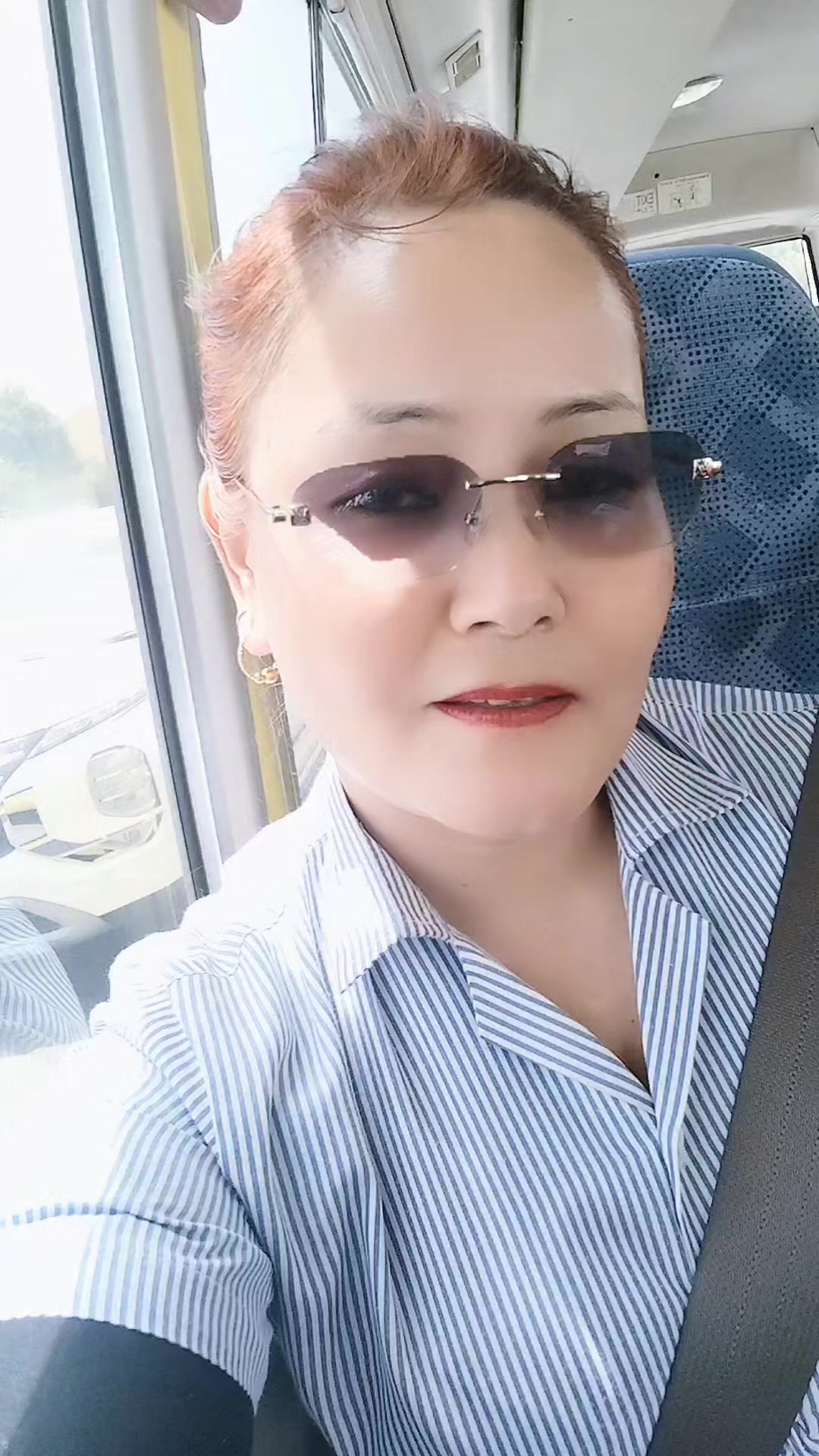 @ज़ीना _रोज़👑✨💫