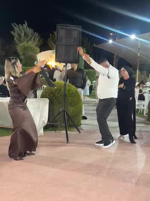 @Burcuözeryavuz