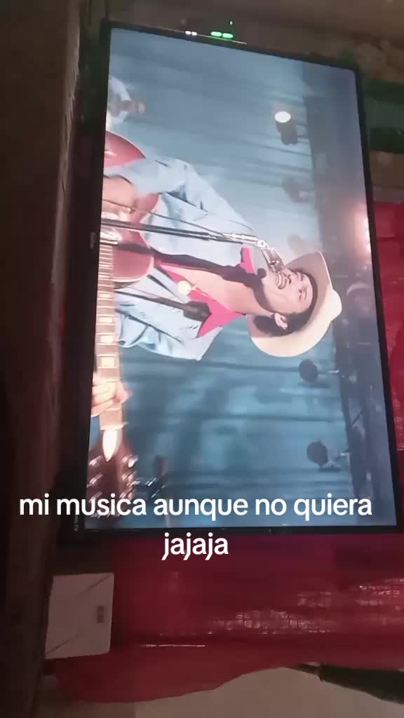@Nicole12