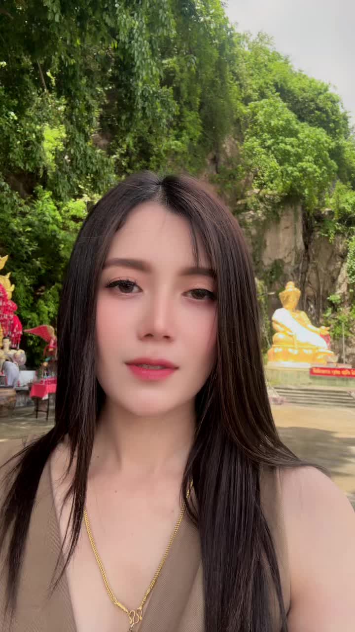 @AnnyMintra🤍