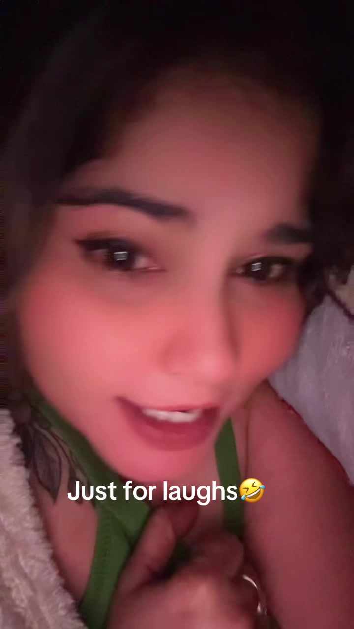 @SEXYNADIA123