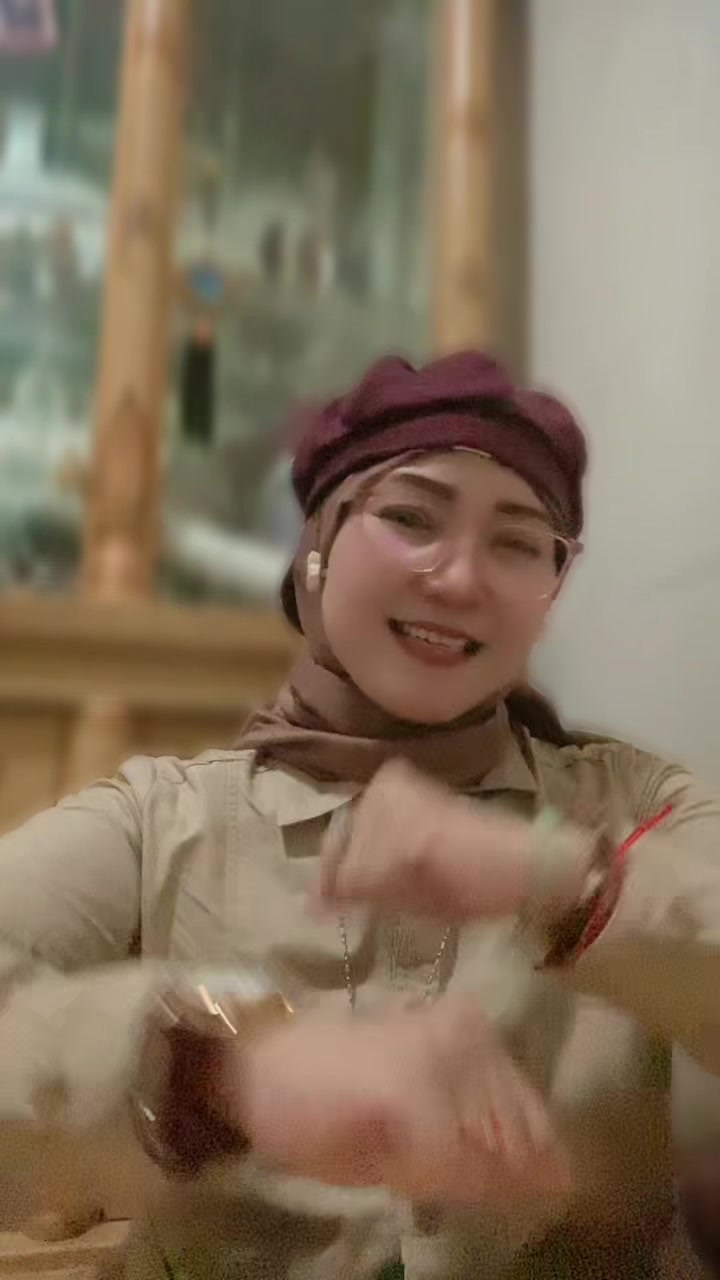 @Laela Anwar