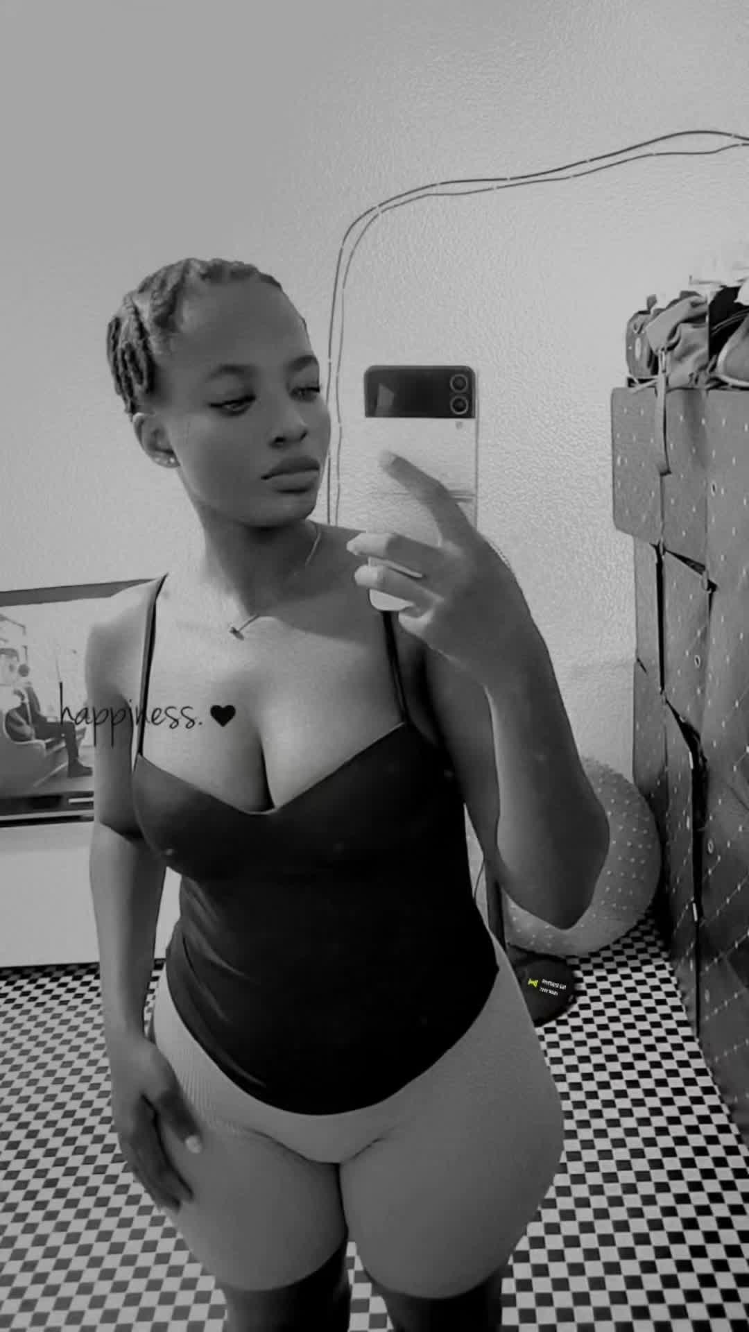 @Daavi Roberta 💋❤️🌹