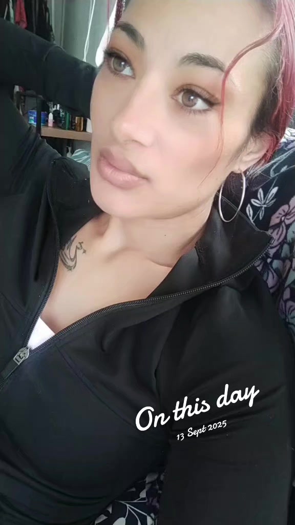 @HiimynamesBee🐝