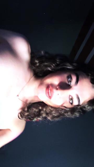 @Cayecaty