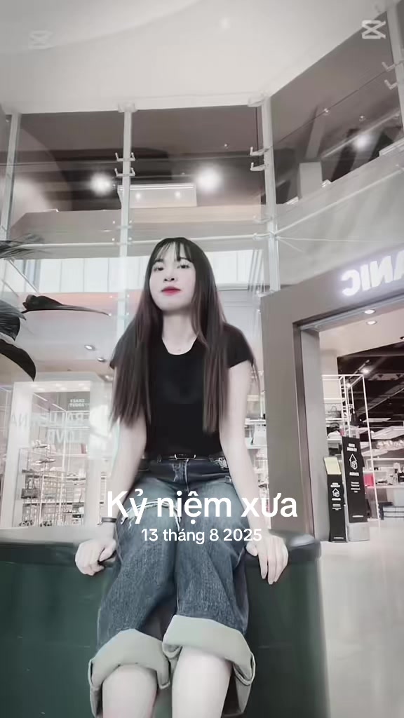 @Oanh Nana 🇻🇳🇯🇵🇨🇿