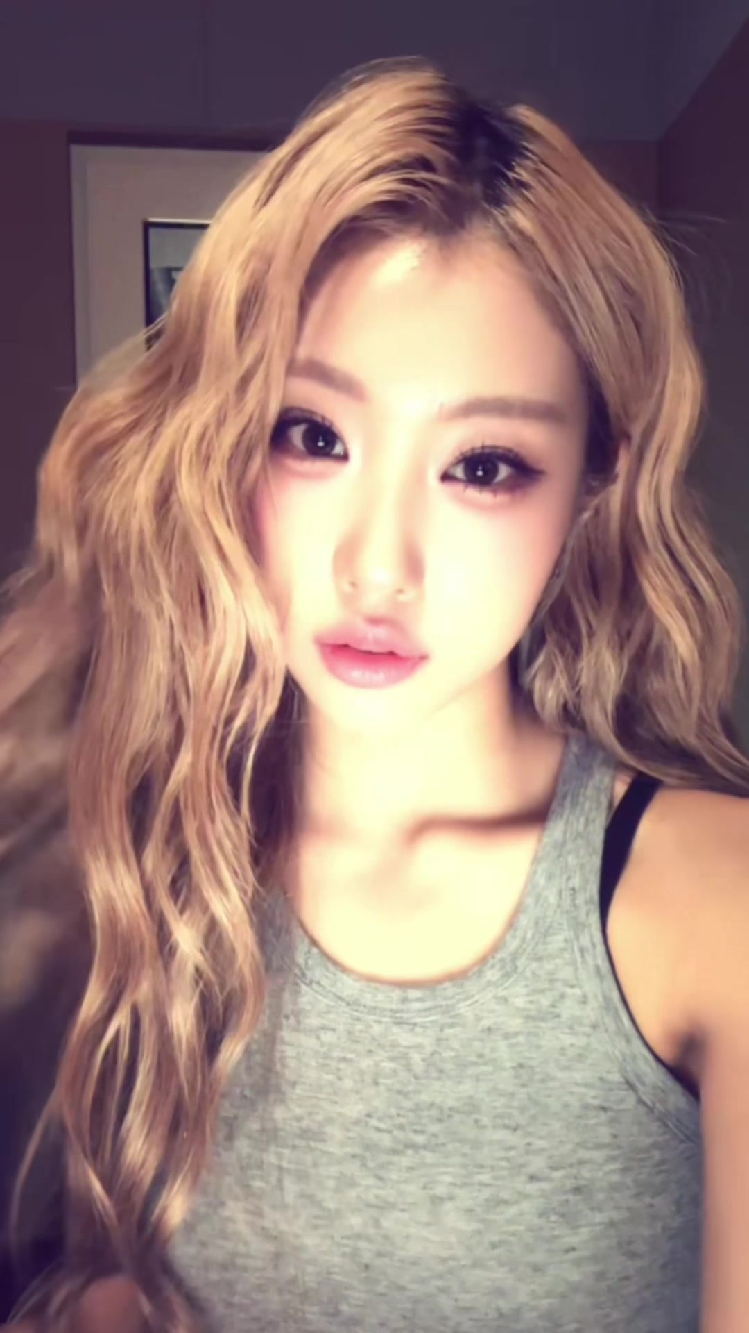 @izna (이즈나)