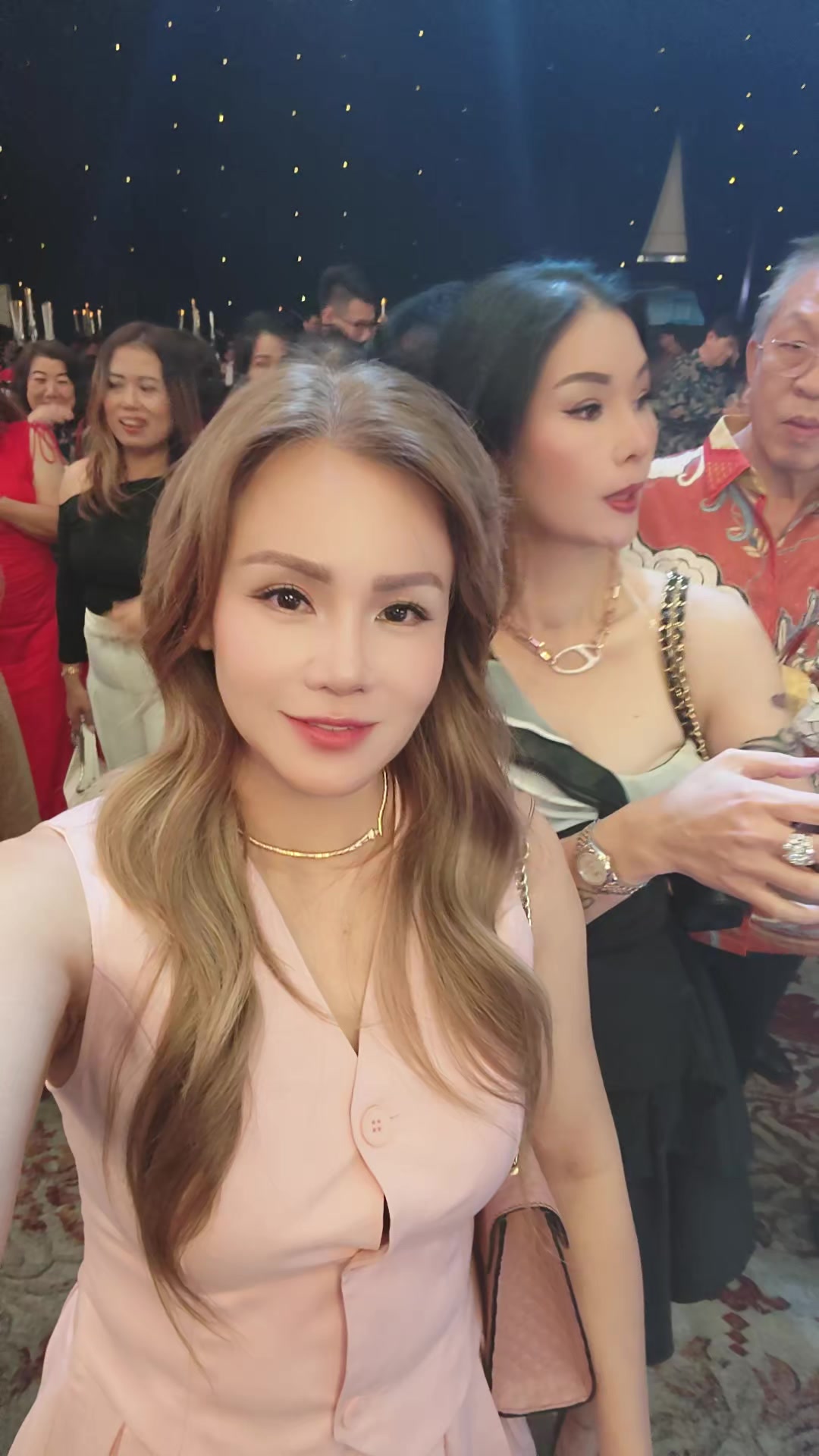 @Mariana wu 81