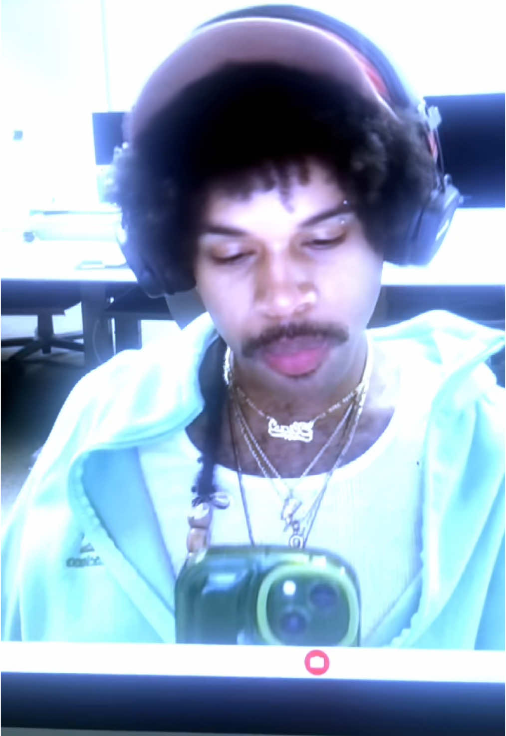 @elias71103
