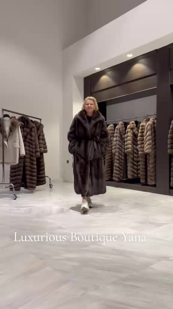 @Luxurious Boutique Yana