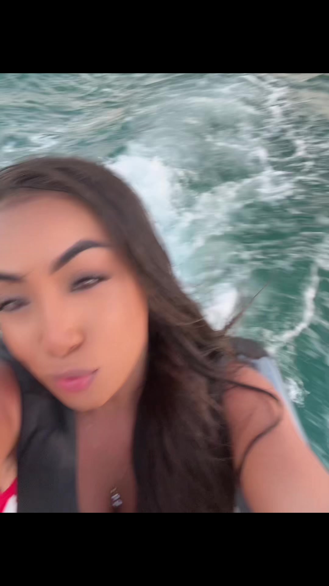 @thainaa