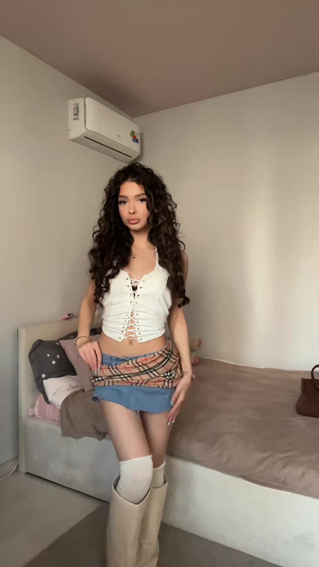 @диана ланаева