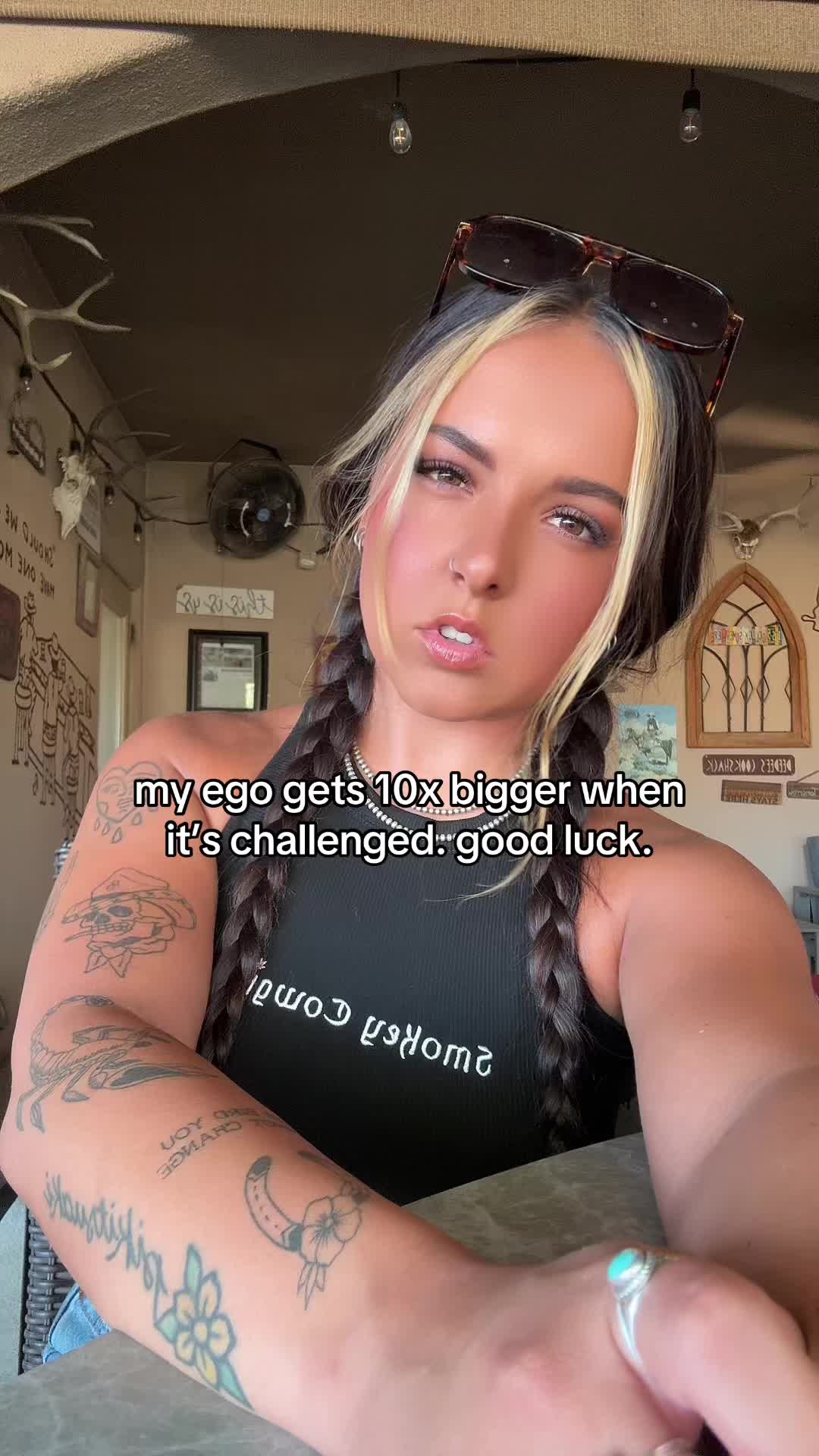 @pikivids_