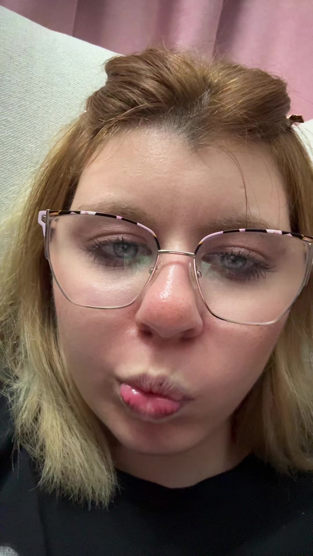 @👻