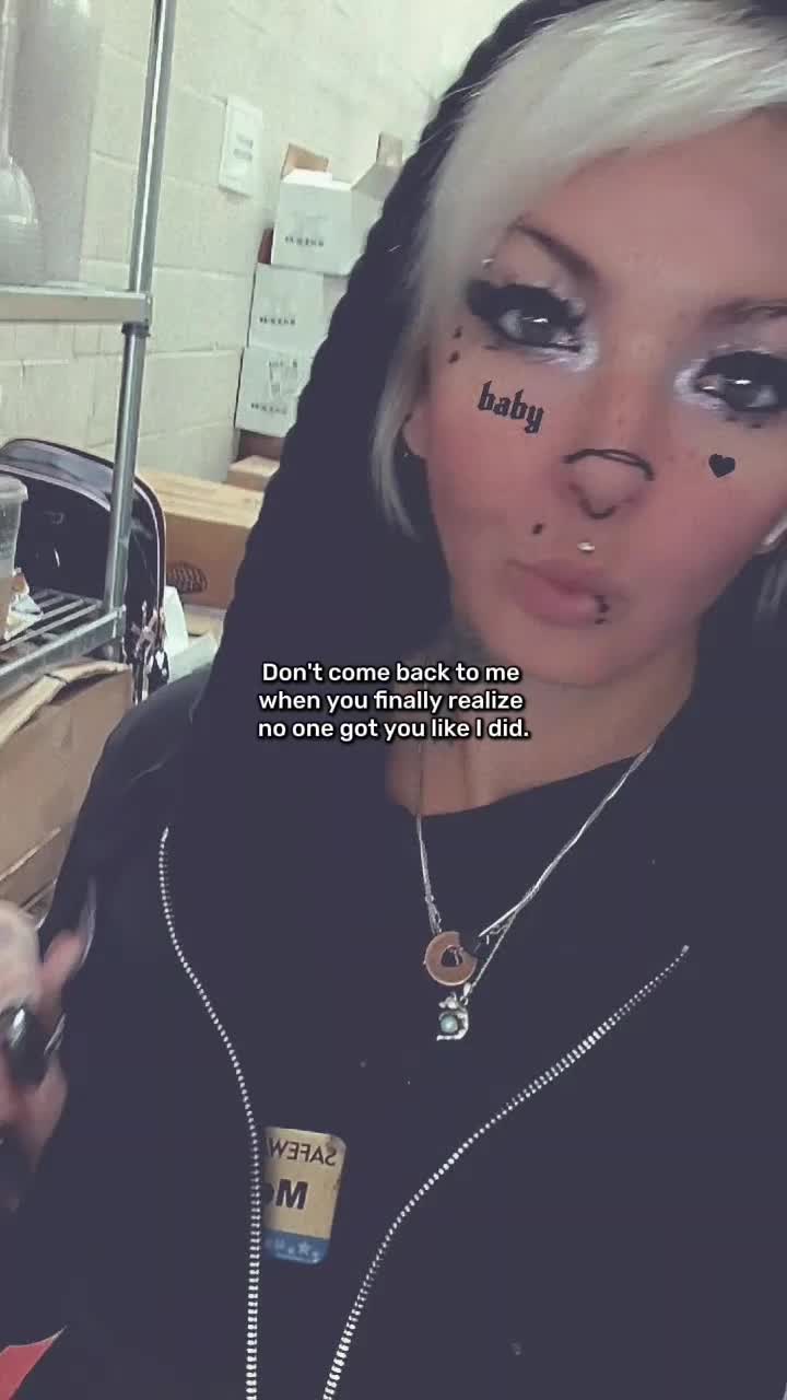 @Melanie Massacre 🦊