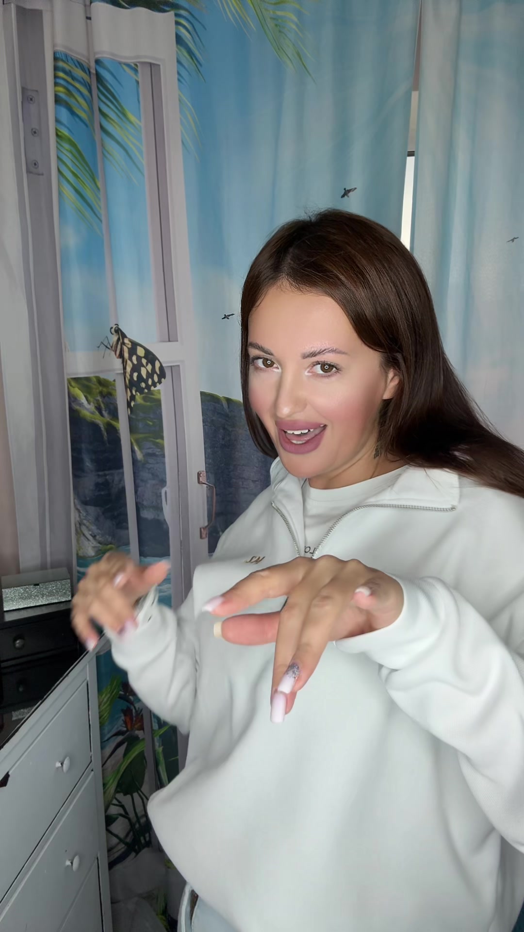 @Катрин Браун😏