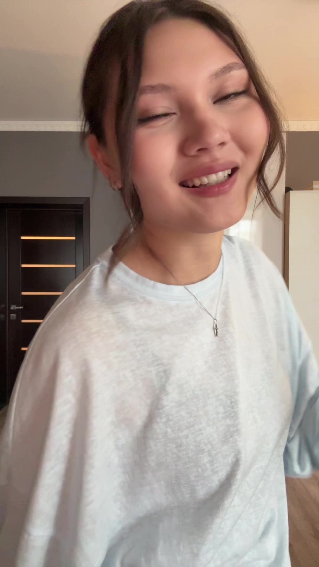 @LI